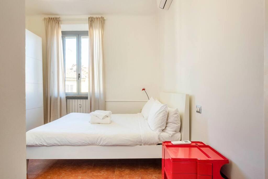 Luvi - Bertani Apartment Milan Bagian luar foto