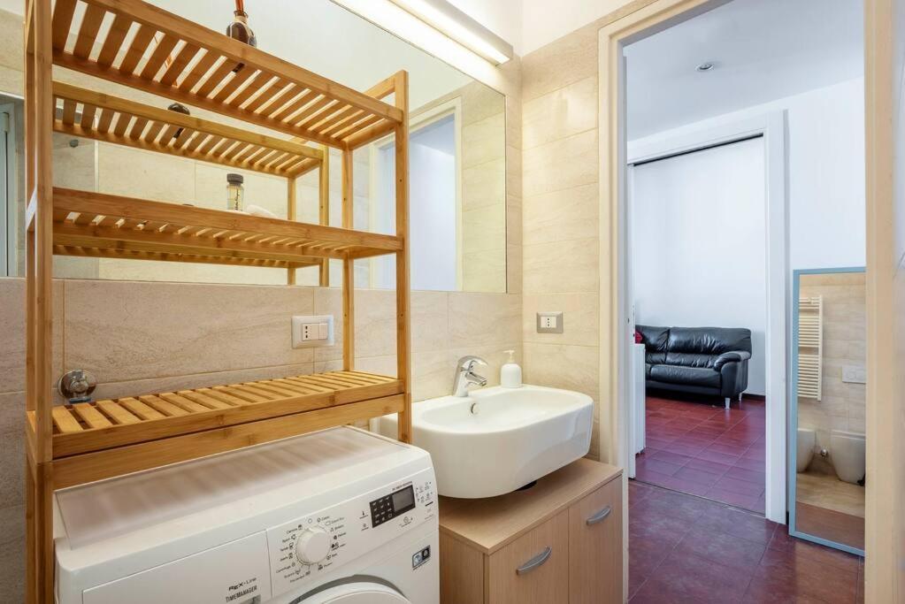 Luvi - Bertani Apartment Milan Bagian luar foto