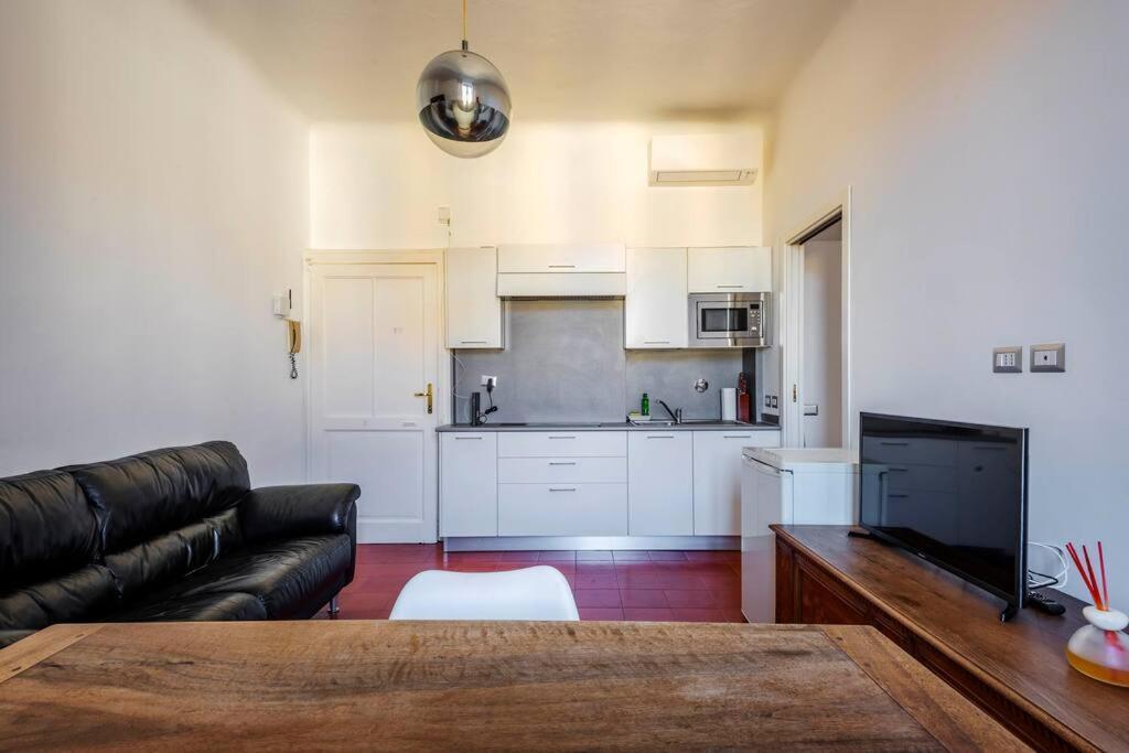 Luvi - Bertani Apartment Milan Bagian luar foto